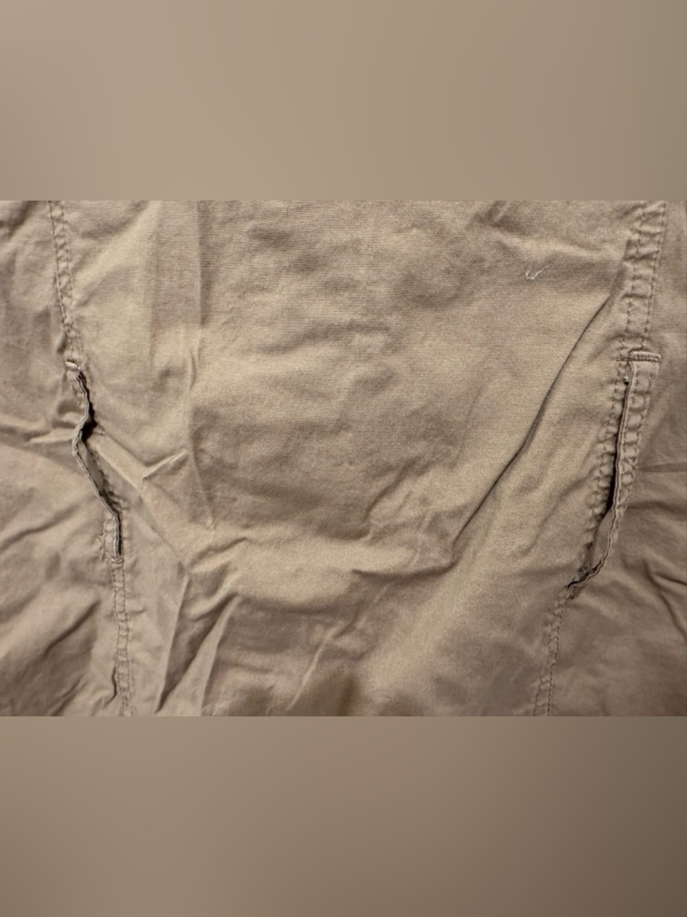 Urban Behavior Women’s Medium Long Button-Down Shirt - Picture 6 of 6